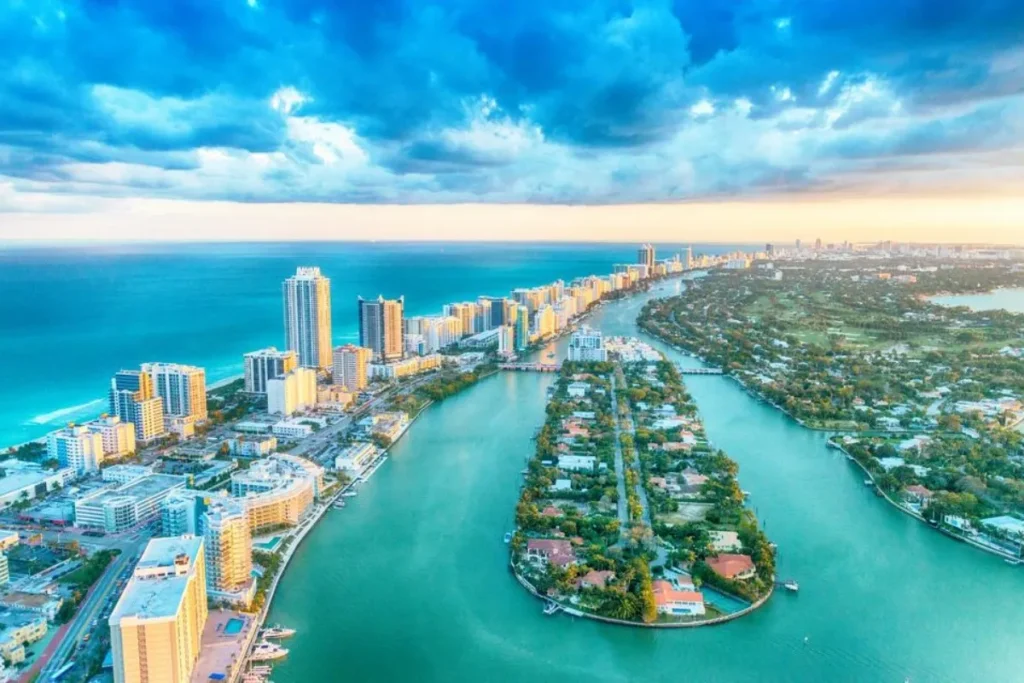 Top Miami Attractions for Beach and City Adventures Top Miami Attractions