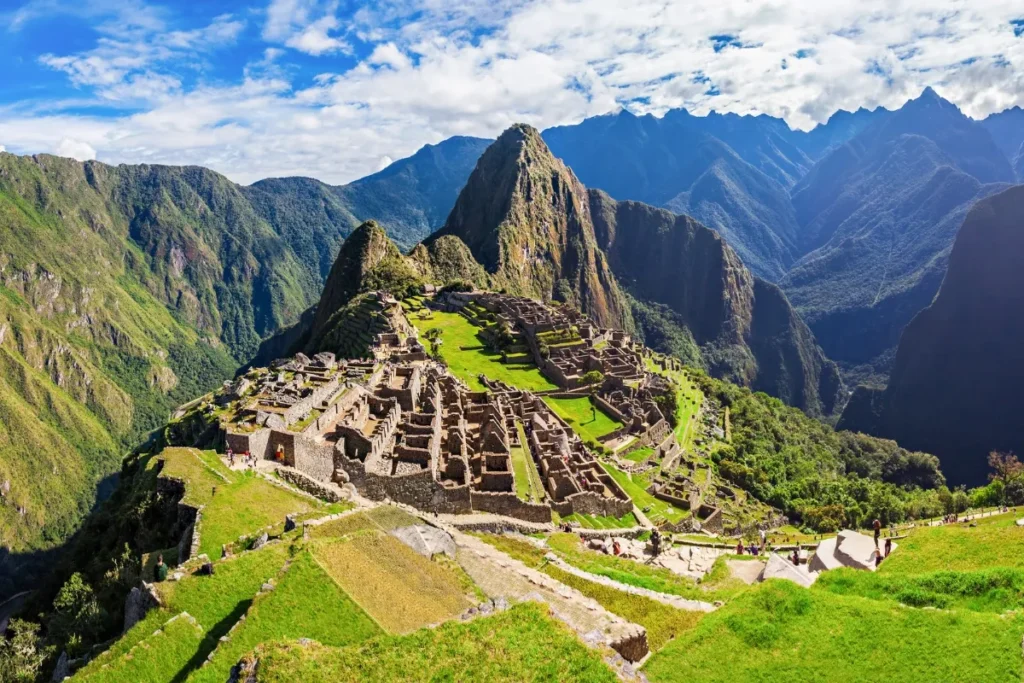 Must-See Machu Picchu Sites and Experiences Machu Picchu Must-See Places