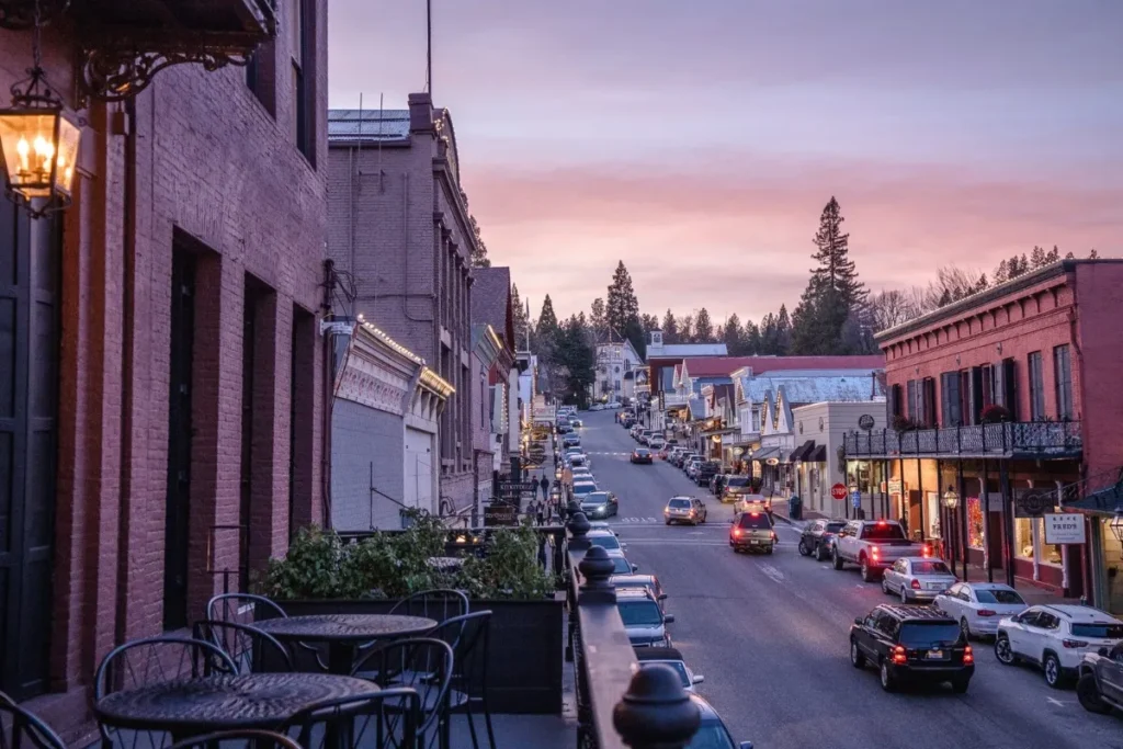 Hidden Experiences in Nevada’s Cities Worth Discovering Nevada City Experiences