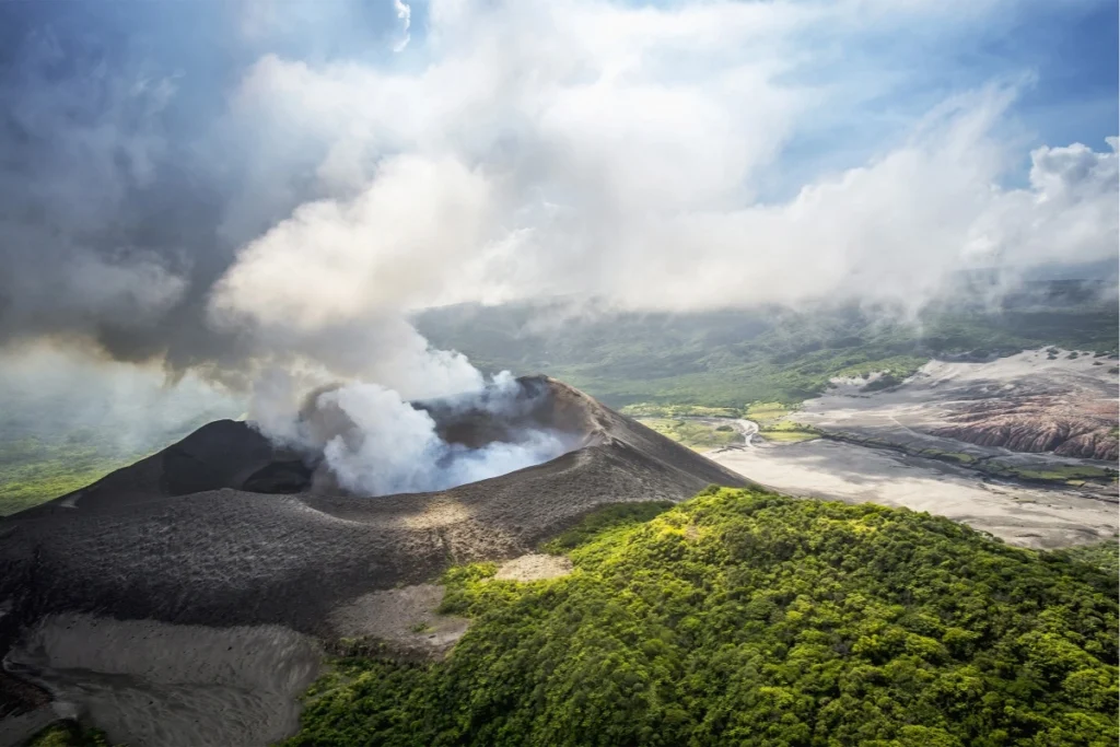 Discover Vanuatu’s Volcanic Landscapes and Untouched Island Escapes Vanuatu Volcanic Landscapes